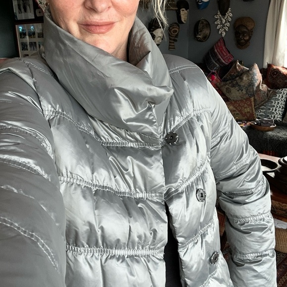 M Eileen Fisher Platinum Funnel Neck Puffer down coat. Silver. Snap buttons. EUC - Picture 4 of 16